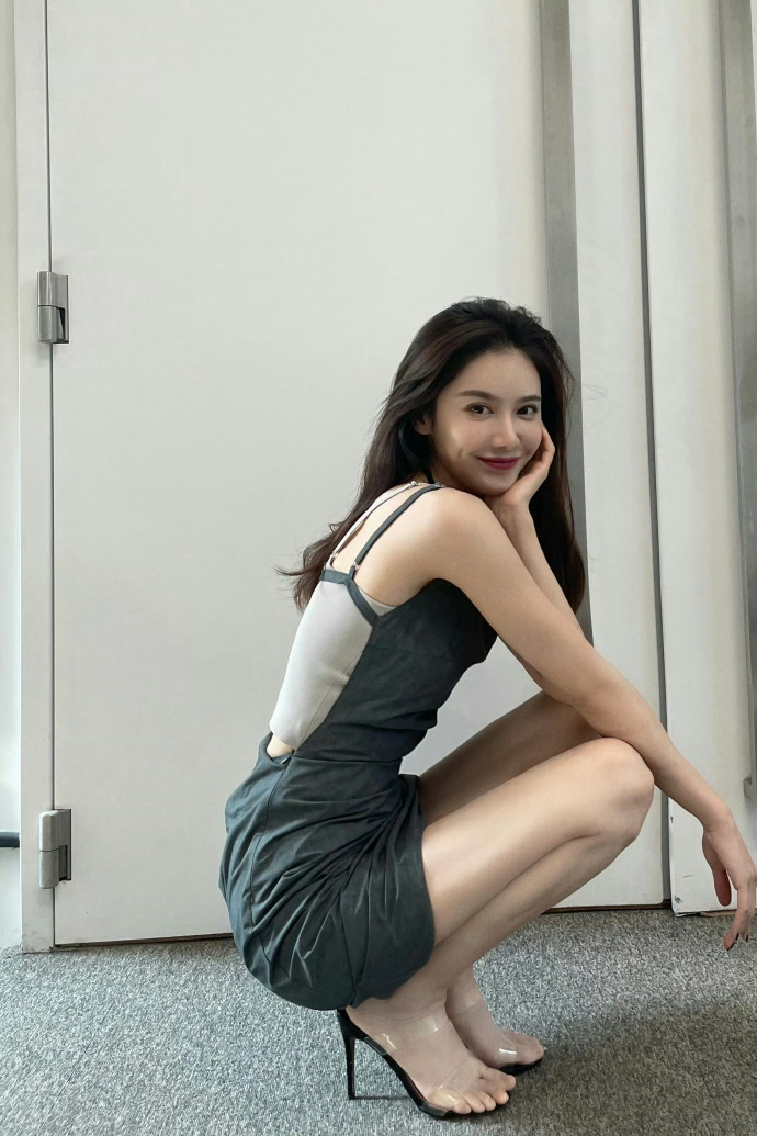 威尔·法瑞尔新作Netflix夺冠，专业影评人评分却褒贬不一
